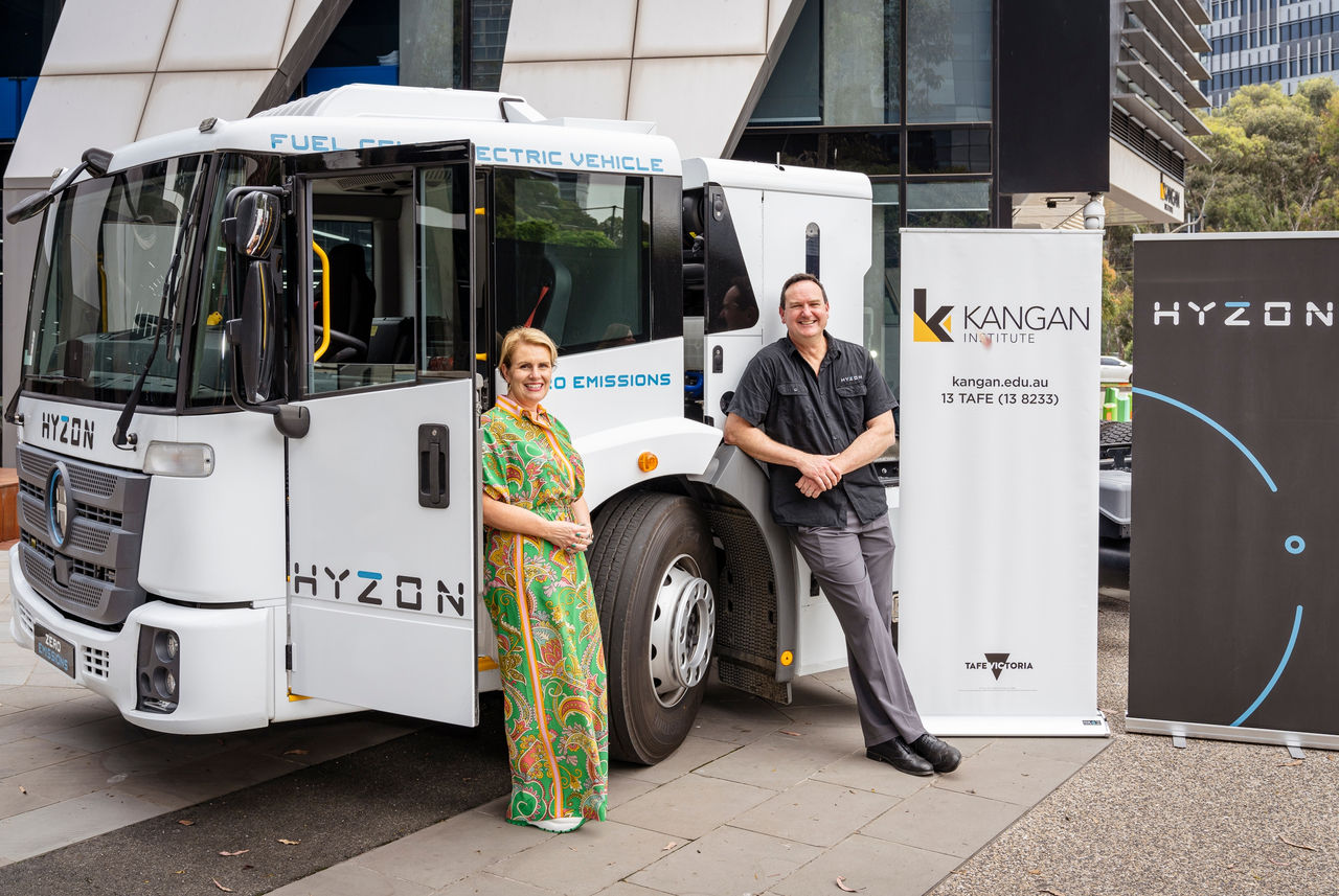 Kangan Institute CEO Sally Curtain and Hyzon Motors Australia Managing Director John Edgley