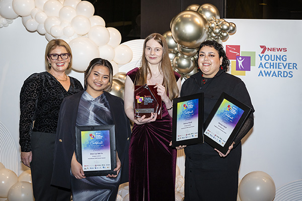 2024 Kangan Institute Inspirational TAFE Student Award winner Rebecca with CEO Sally Curtain and other finalists